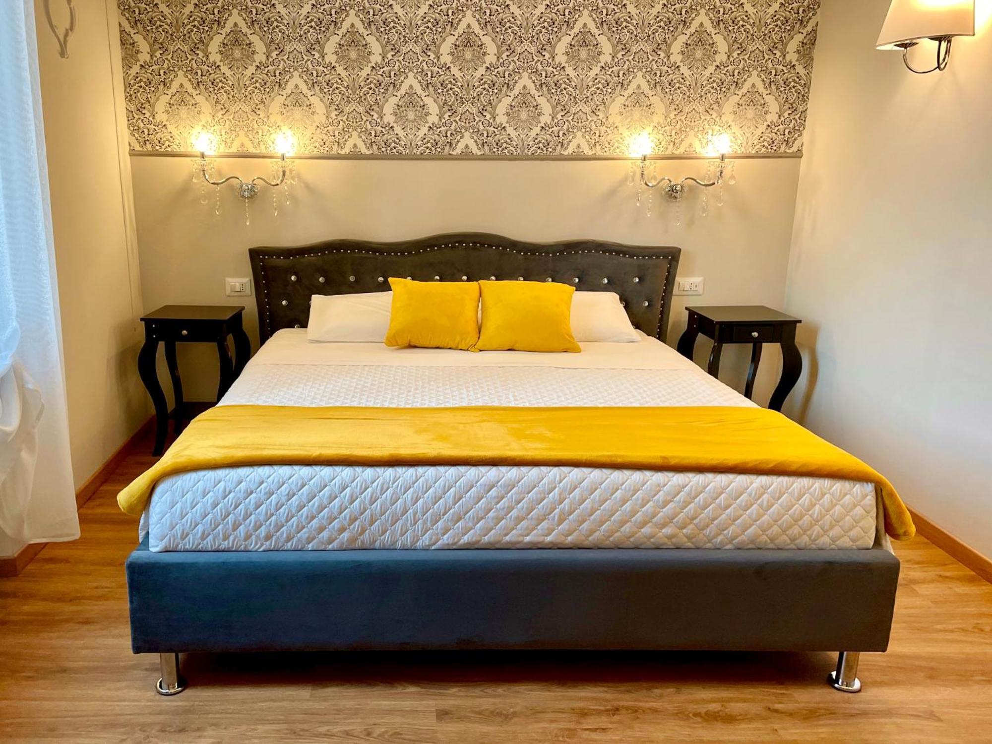 Domus 44 Rooms Верона Екстер'єр фото